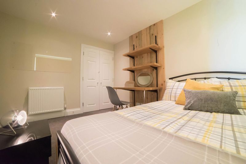 Flat Somers Road in Portsmouth