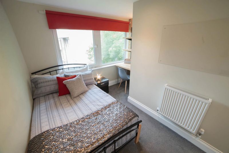 Flat Somers Road in Portsmouth