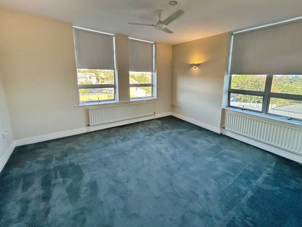Flat The Oval in Woolsington