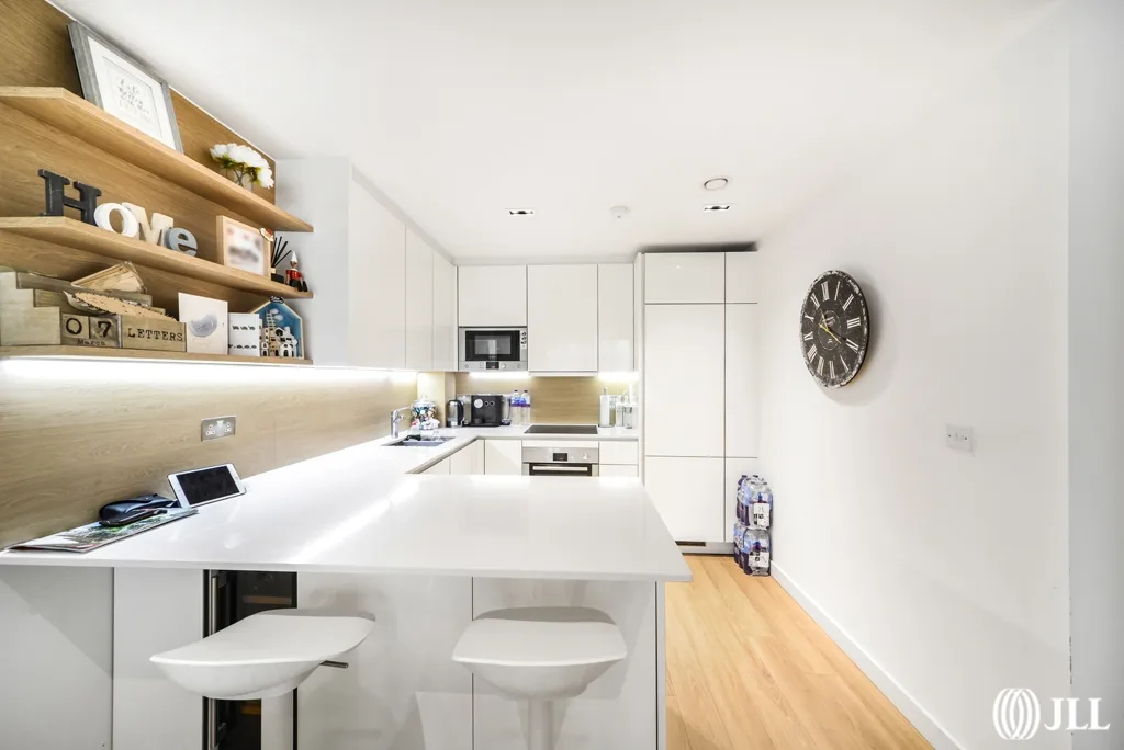 Flat Devan Grove in Greater London