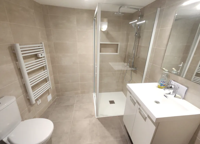Room Rue Raoul Bouchet in Sisteron