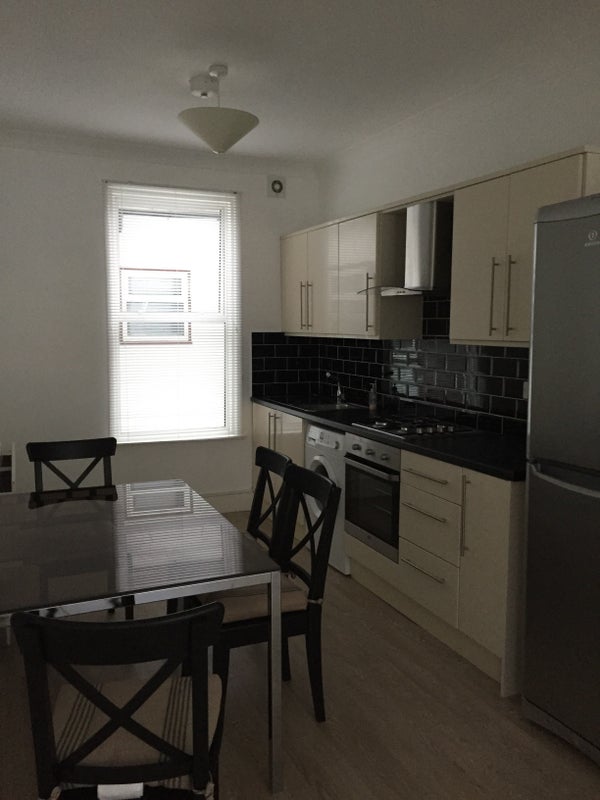 Room Princes Road in Greater London