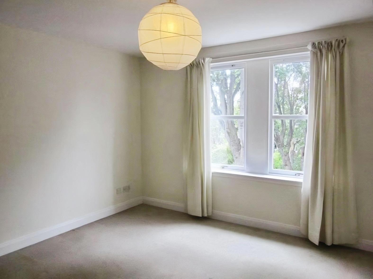 Flat Mayfield Gardens in City of Edinburgh