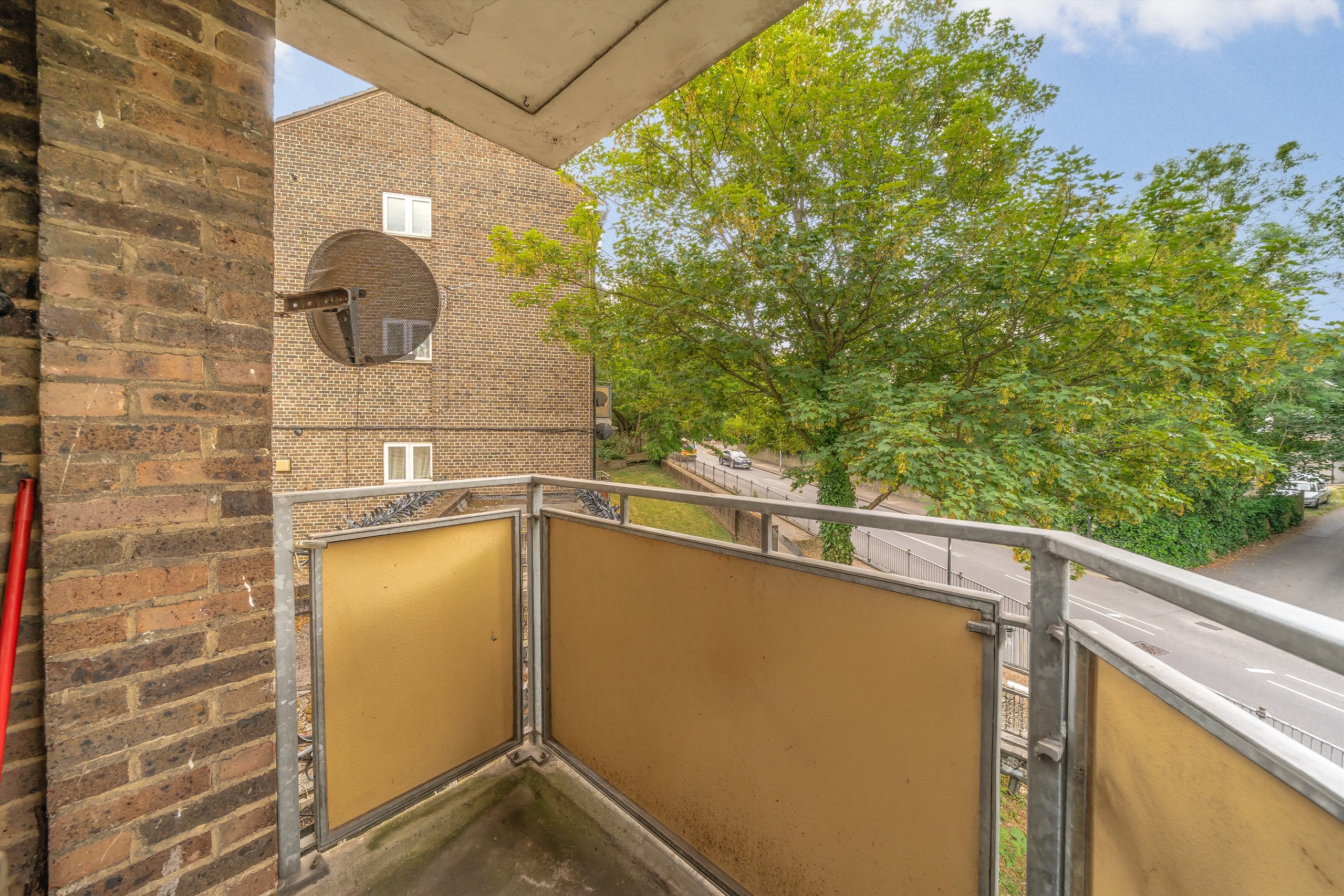 Flat Campbell Close in Greater London