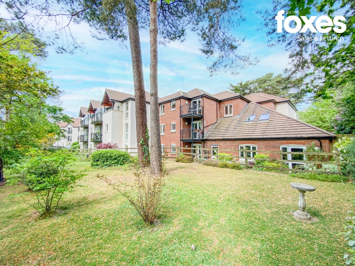 Flat Ringwood Road in Ferndown