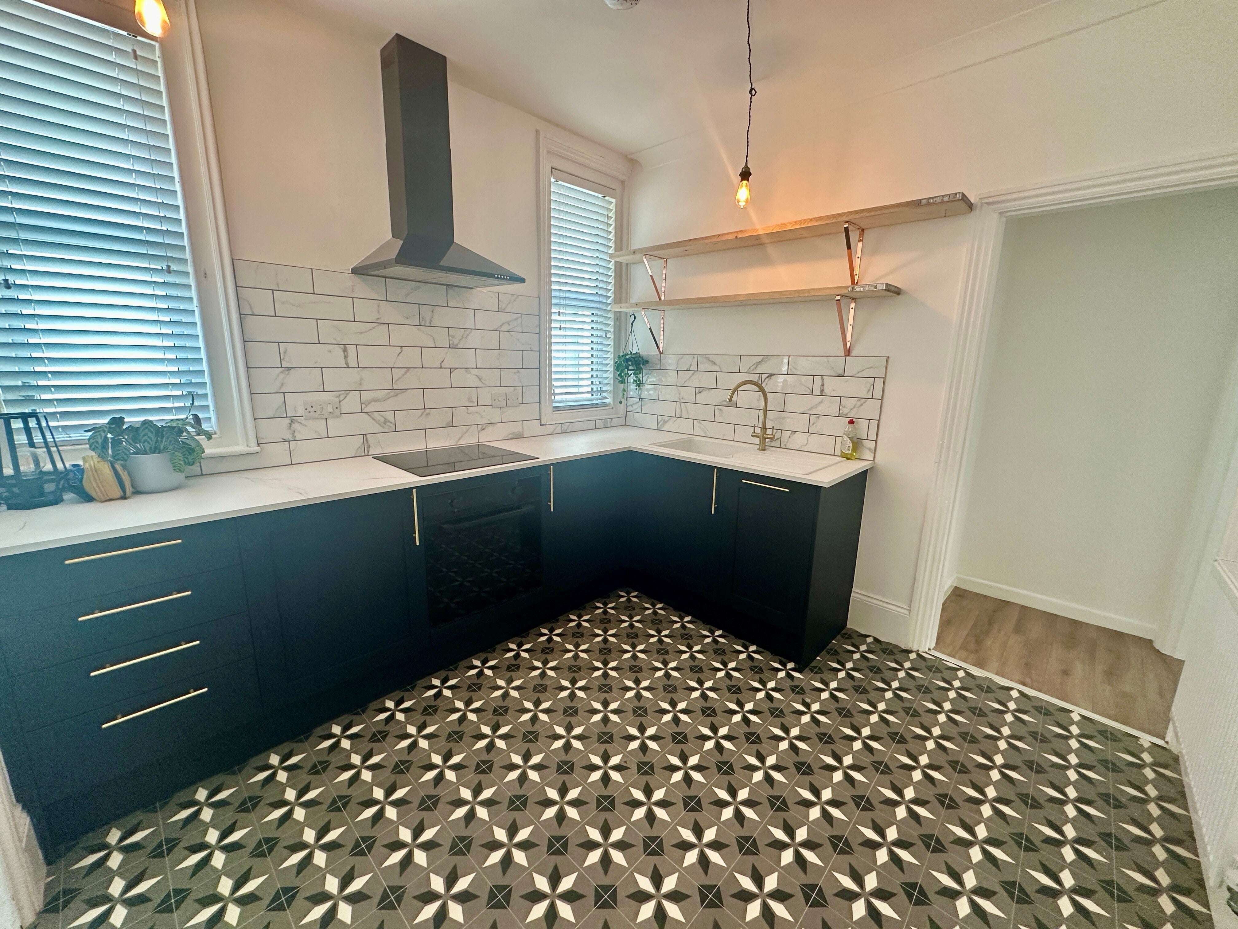 Flat Parkstone Road in Poole