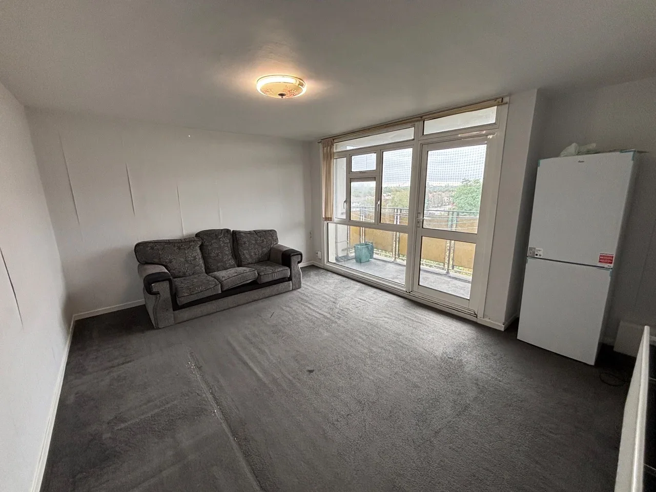 Flat Addison Way in Greater London