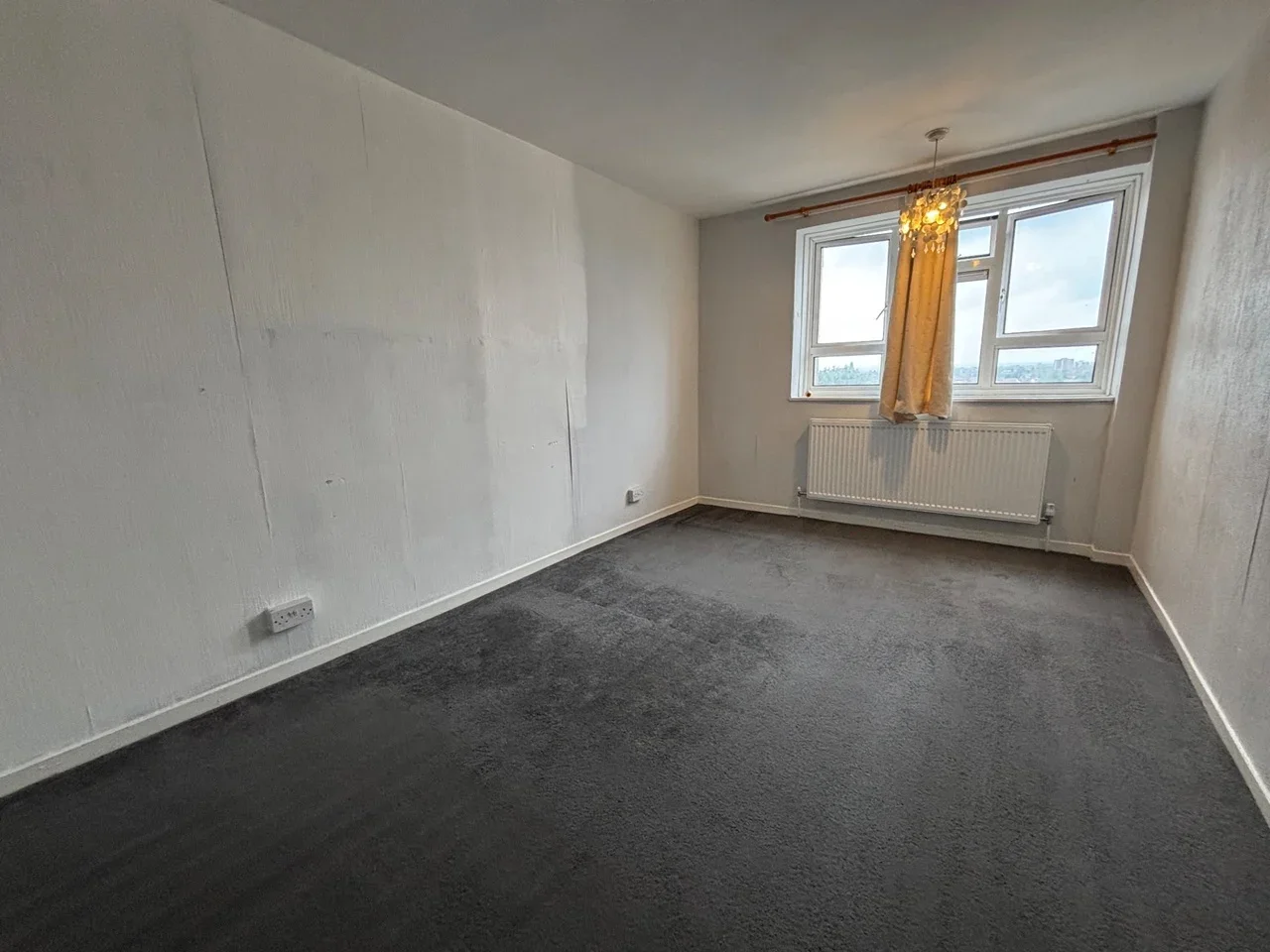 Flat Addison Way in Greater London