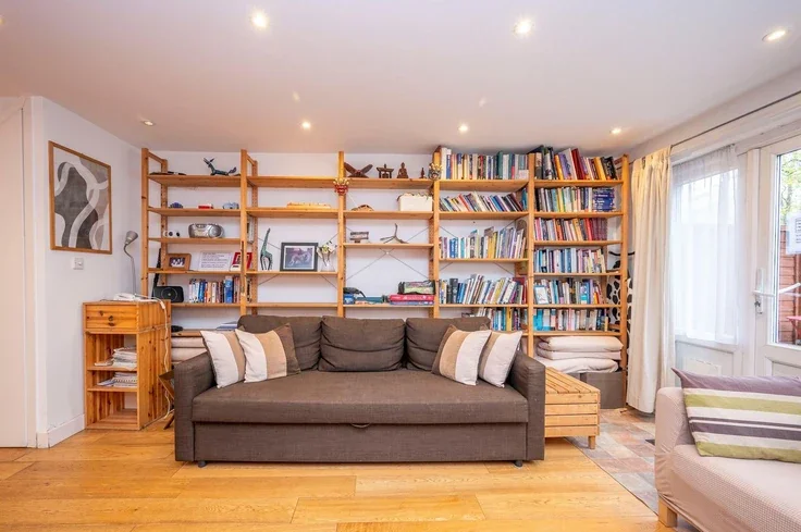 House Brecknock Road in Greater London