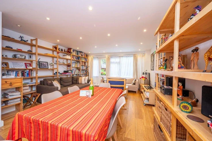 House Brecknock Road in Greater London