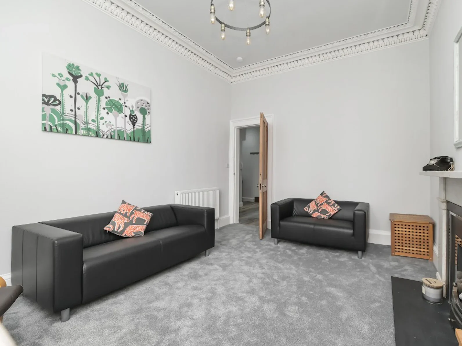 Flat Dalry Road in City of Edinburgh