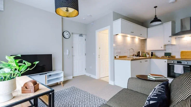 Flat Ermine Road in Chester