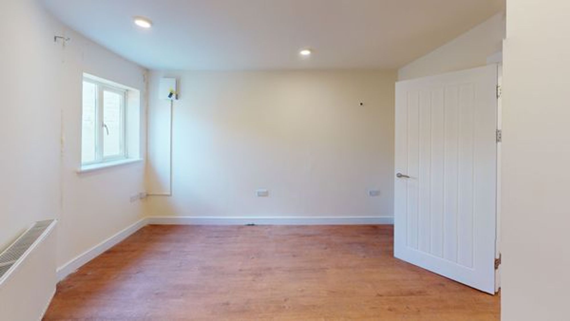 Flat Selhurst Road in Greater London