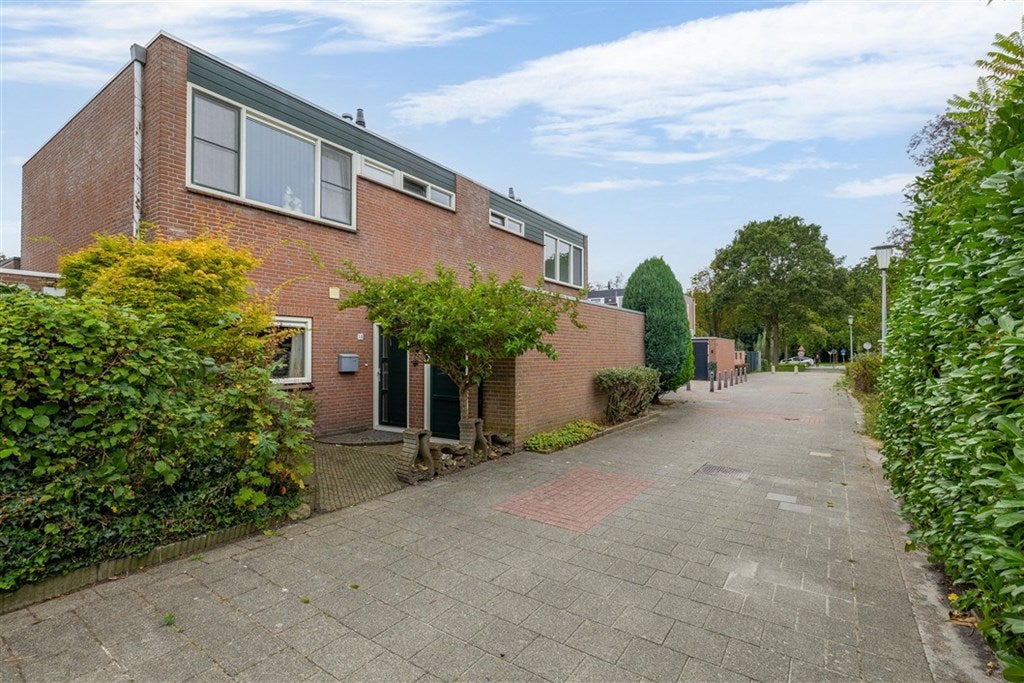 Tussenwoning te koop: De Reede 56, Veendam