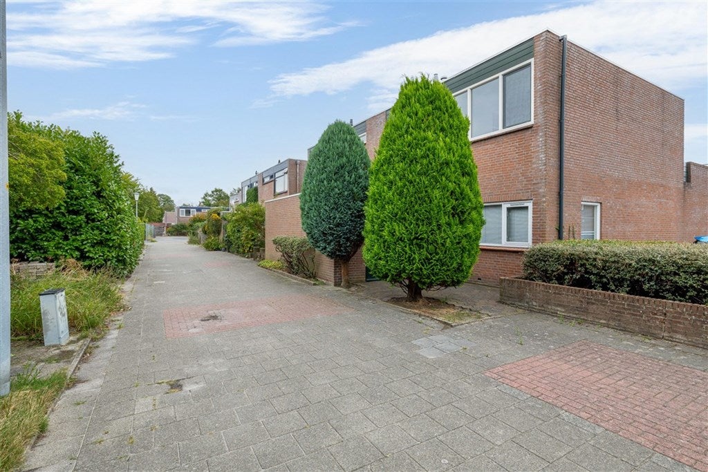 Tussenwoning te koop: De Reede 56, Veendam