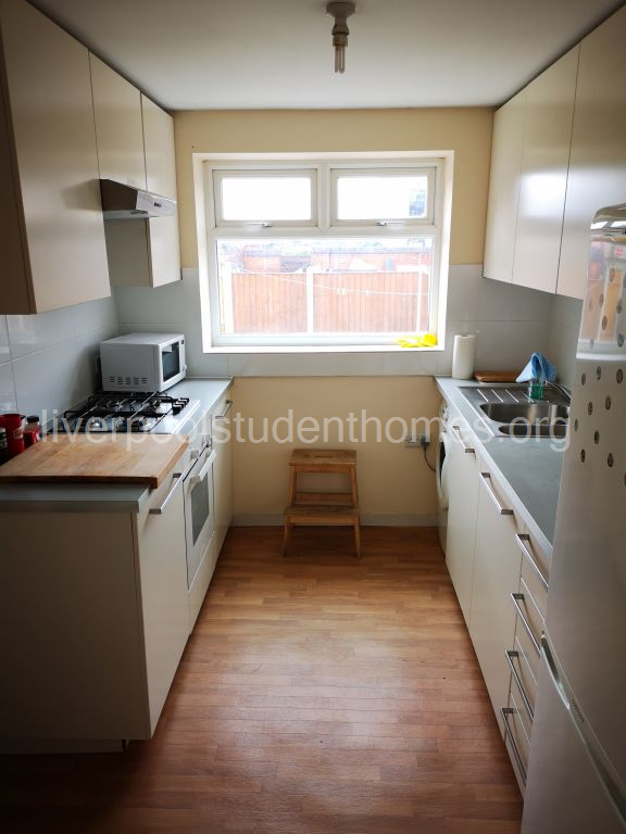 Room Shaw Street in Liverpool