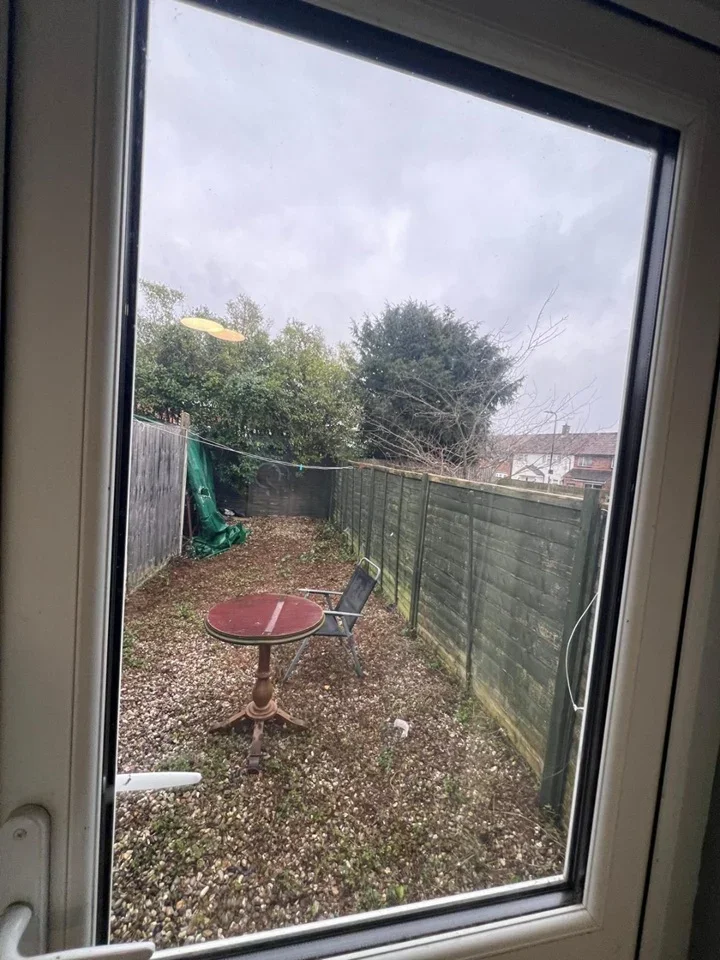 Flat Merlin Close in Greater London