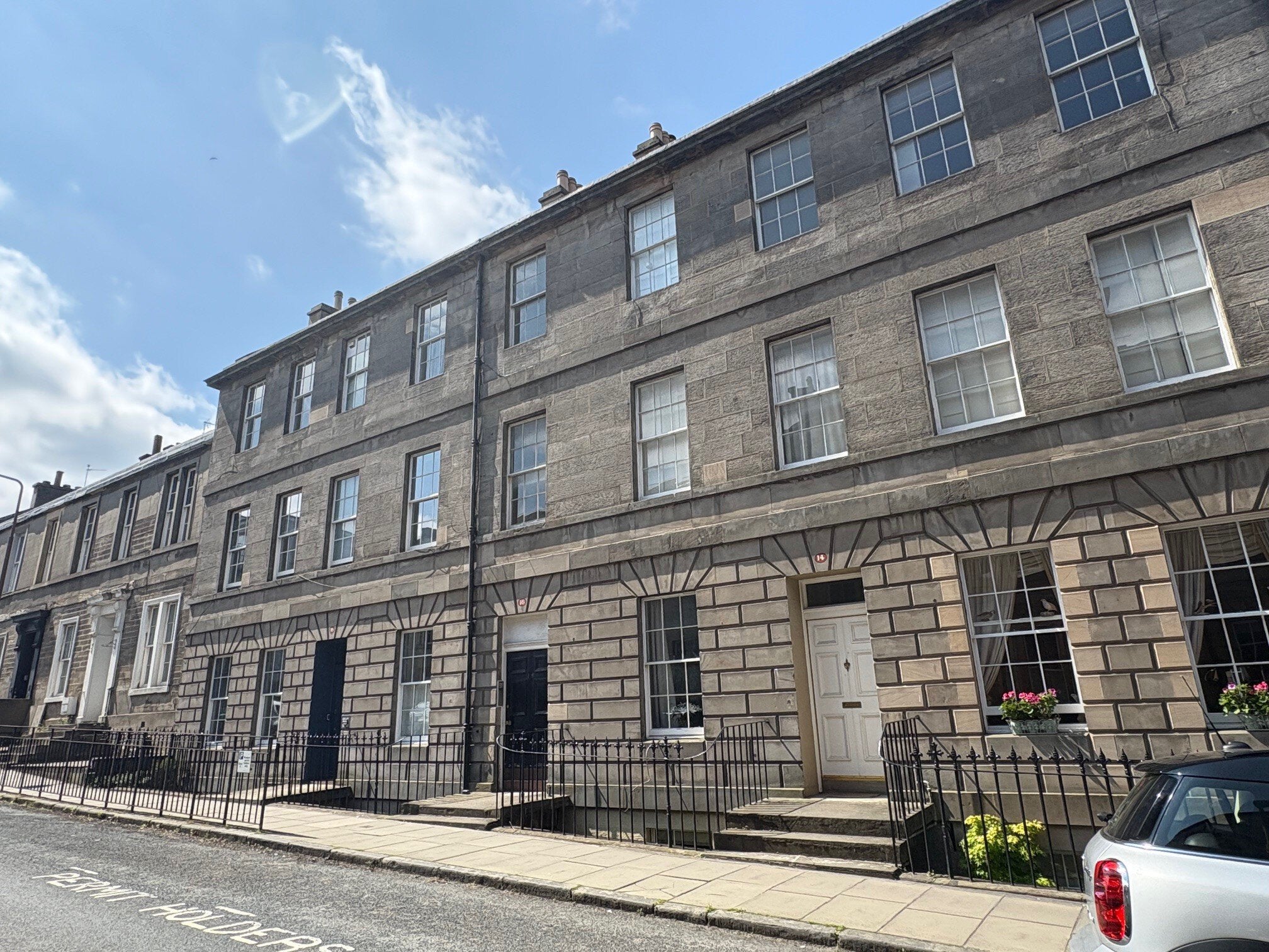 Room Grove Street in City of Edinburgh