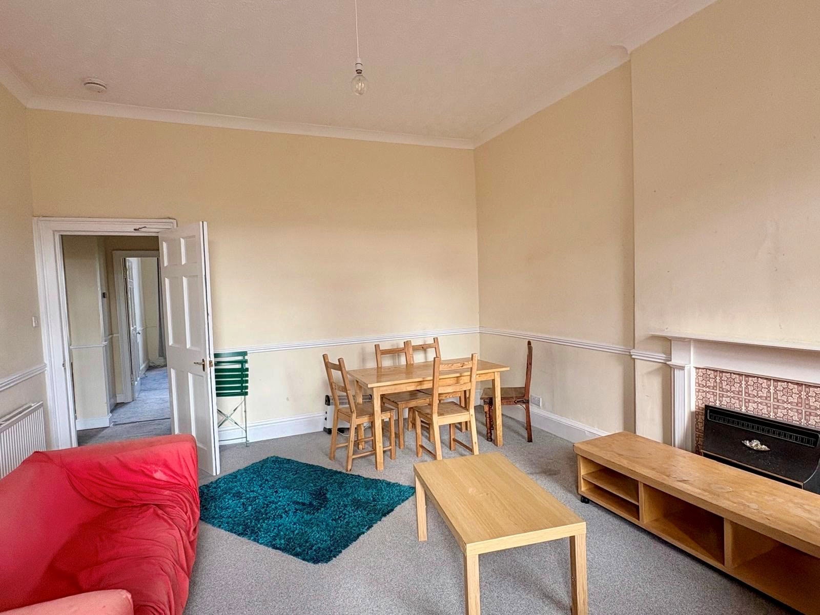 Room Grove Street in City of Edinburgh