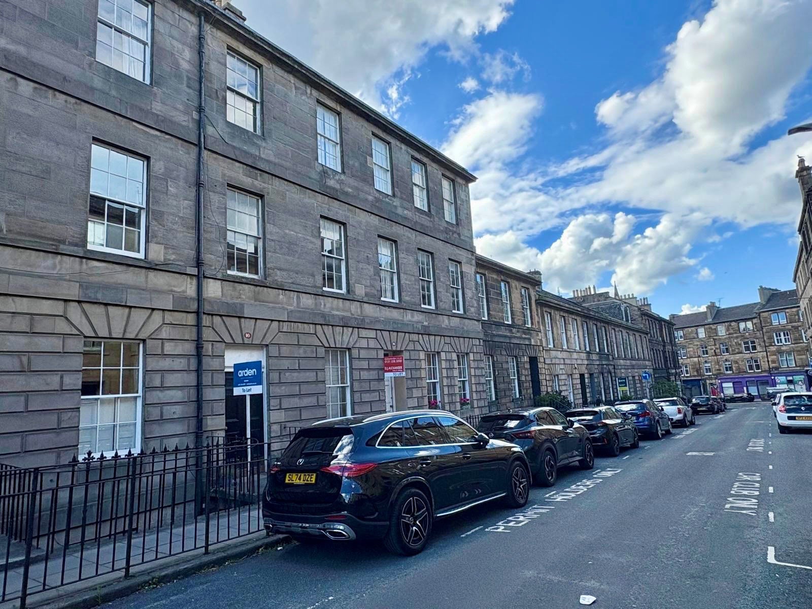 Room Grove Street in City of Edinburgh