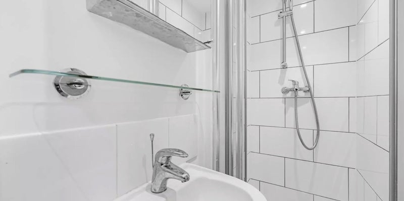 Flat Courtfield Gardens in Greater London