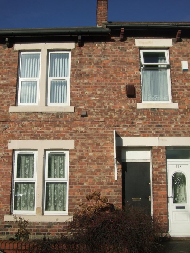 Flat Mowbray Street in Newcastle upon Tyne
