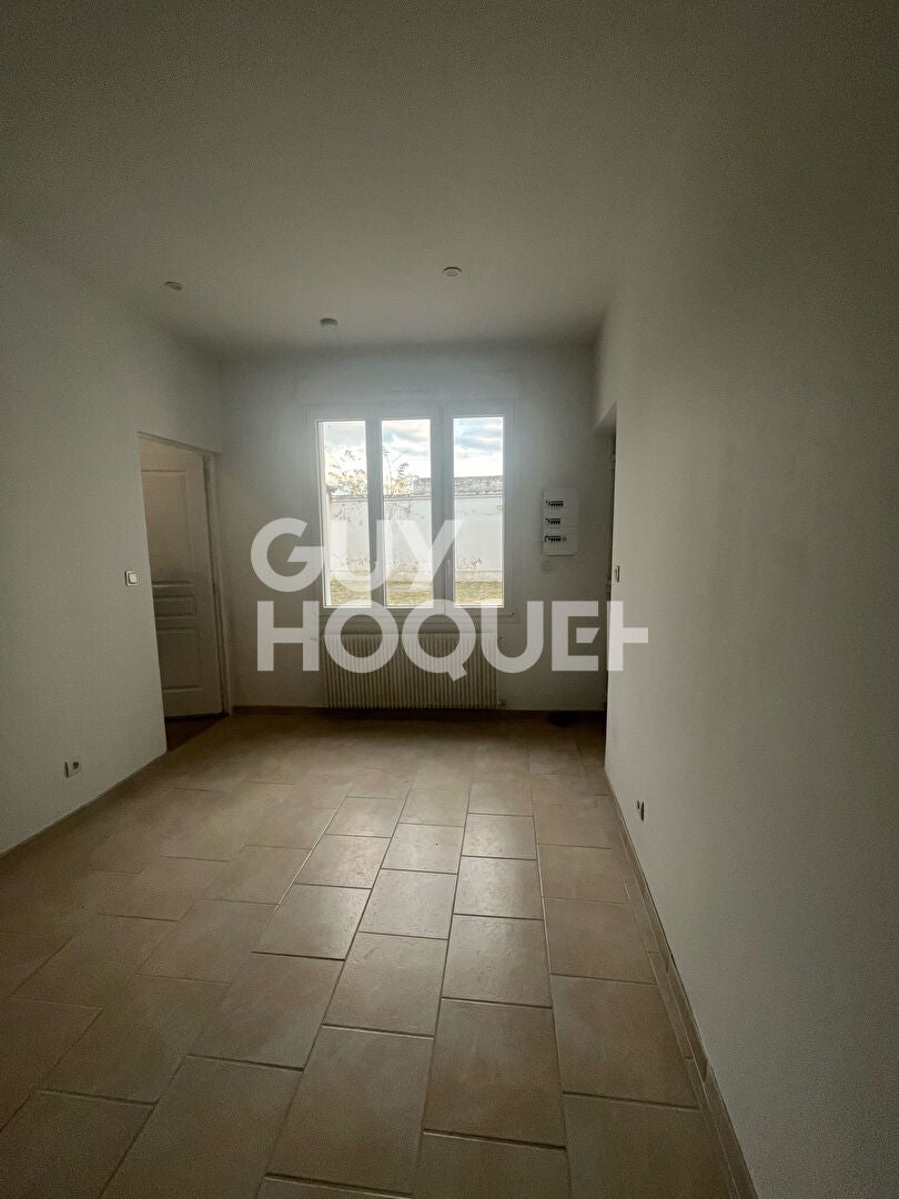Flat Voirie de Noyon in Giraumont