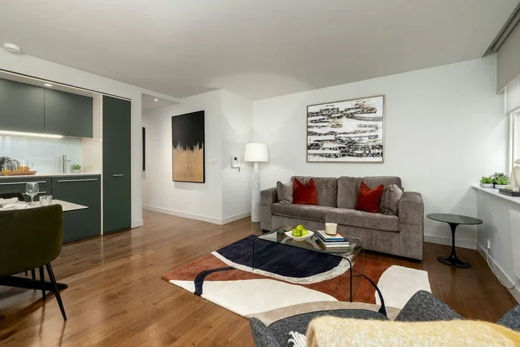 Flat Steward Street in Greater London