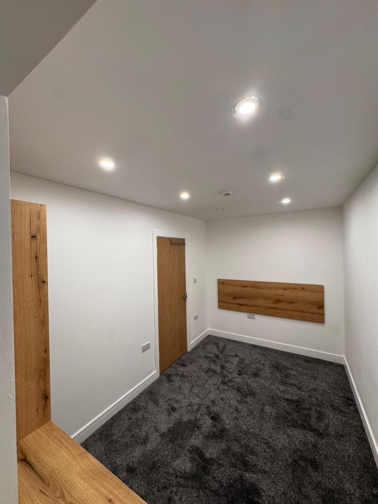 Flat Barking Road in Greater London