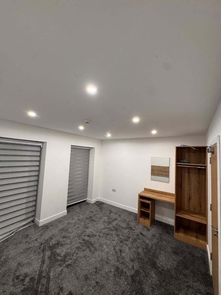 Flat Barking Road in Greater London