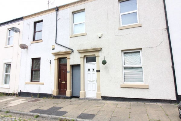 Flat Wellington Street in Preston