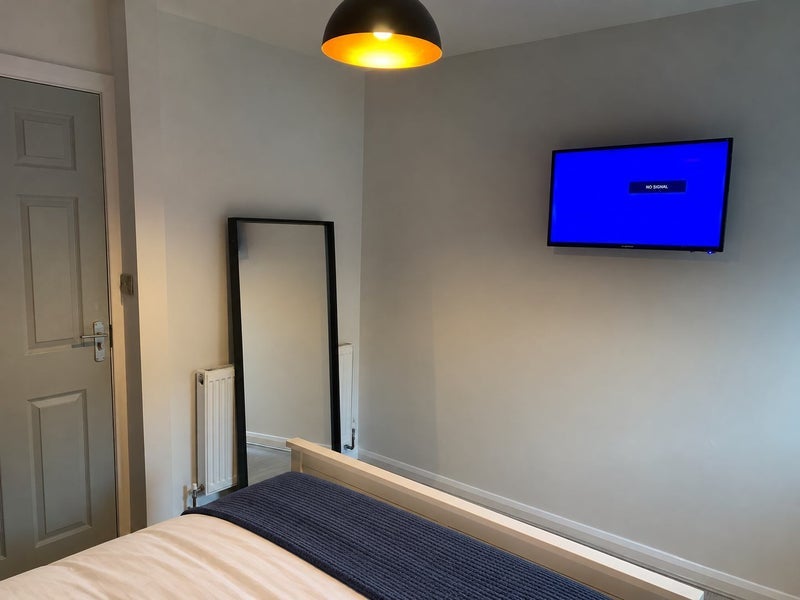 Room Seaford Road in Crawley