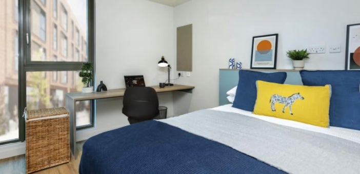 Room Alfreton Road in Nottingham