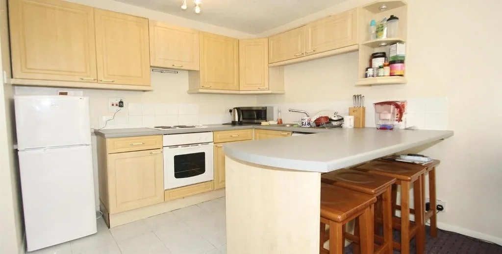 Flat Tomlin's Grove in Greater London