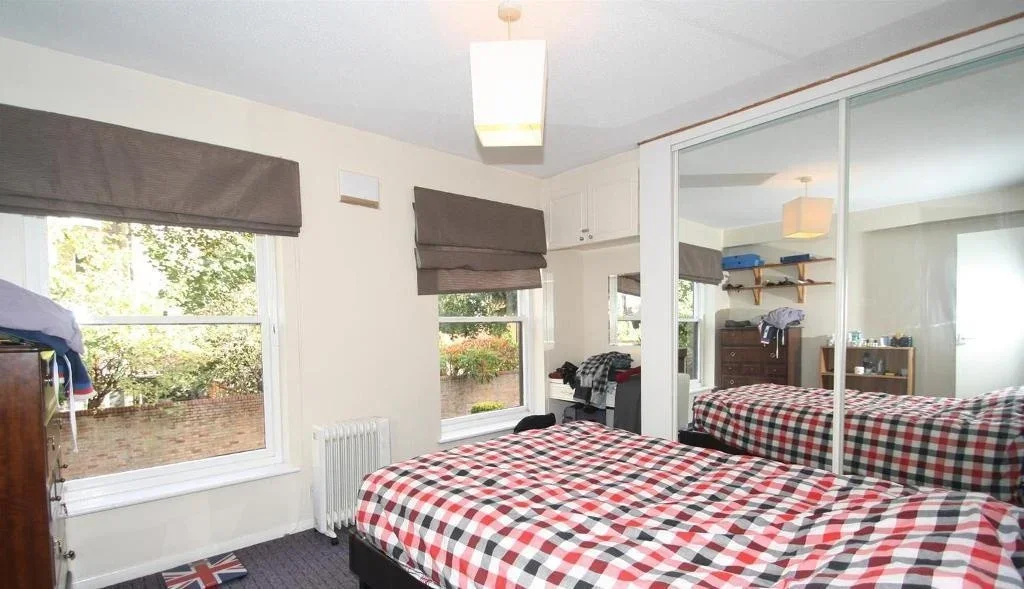 Flat Tomlin's Grove in Greater London