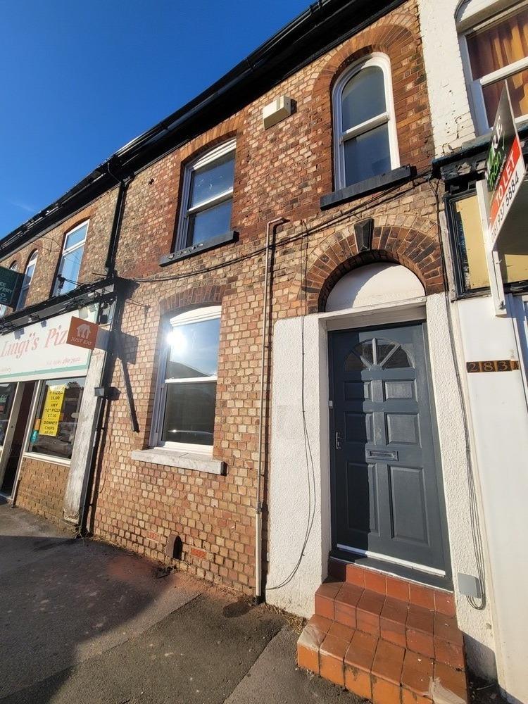 Flat Wellington Road South in Hazel Grove