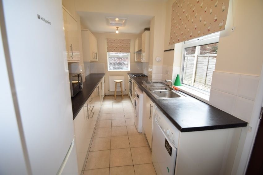 Flat Wayland Road in Sheffield