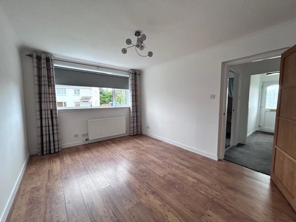 Flat Swan Road in Ellon