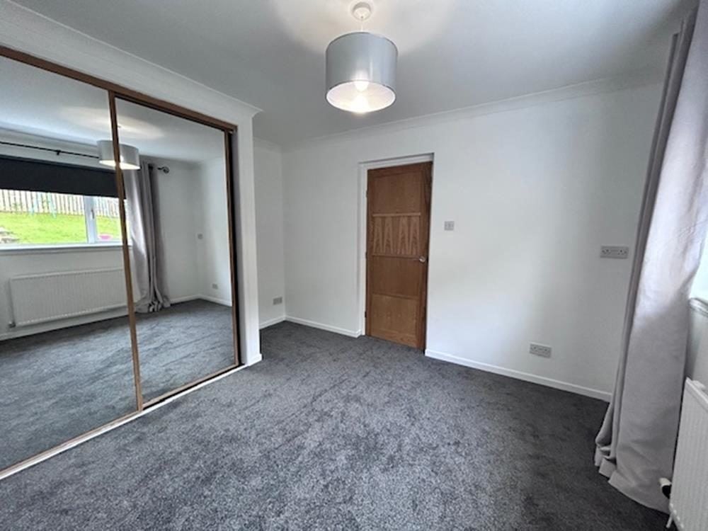 Flat Swan Road in Ellon