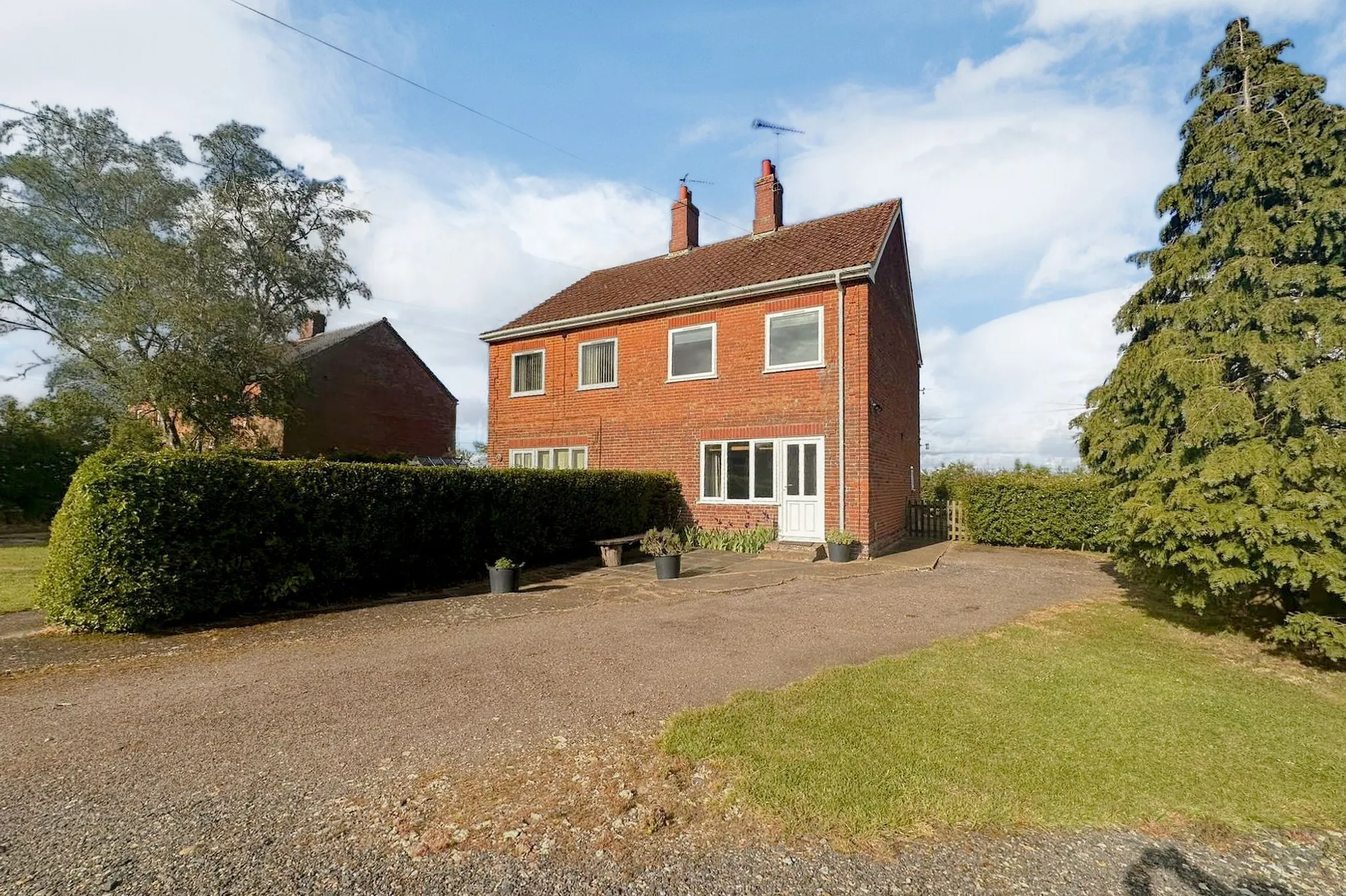 Flat Dunham Road in Breckland District