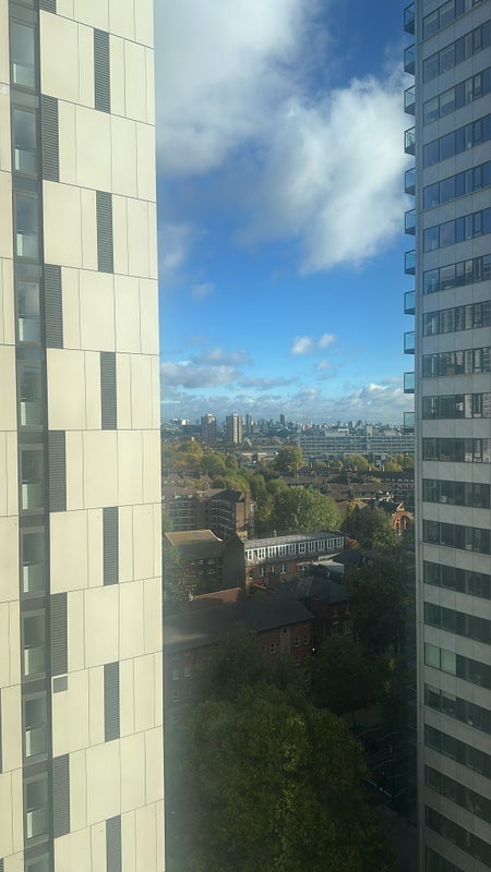 Room Ash Avenue in Greater London