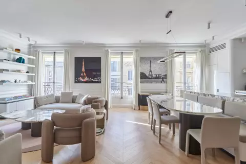 Appartement Avenue Montaigne à Paris