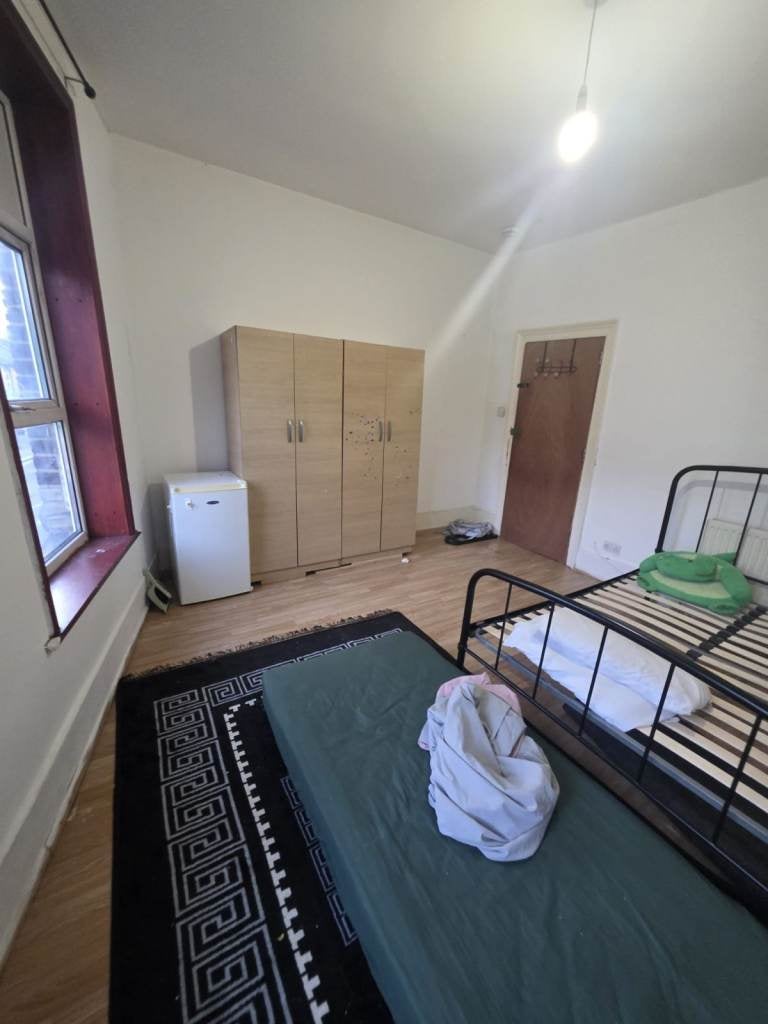 Flat High Road Leyton in Greater London