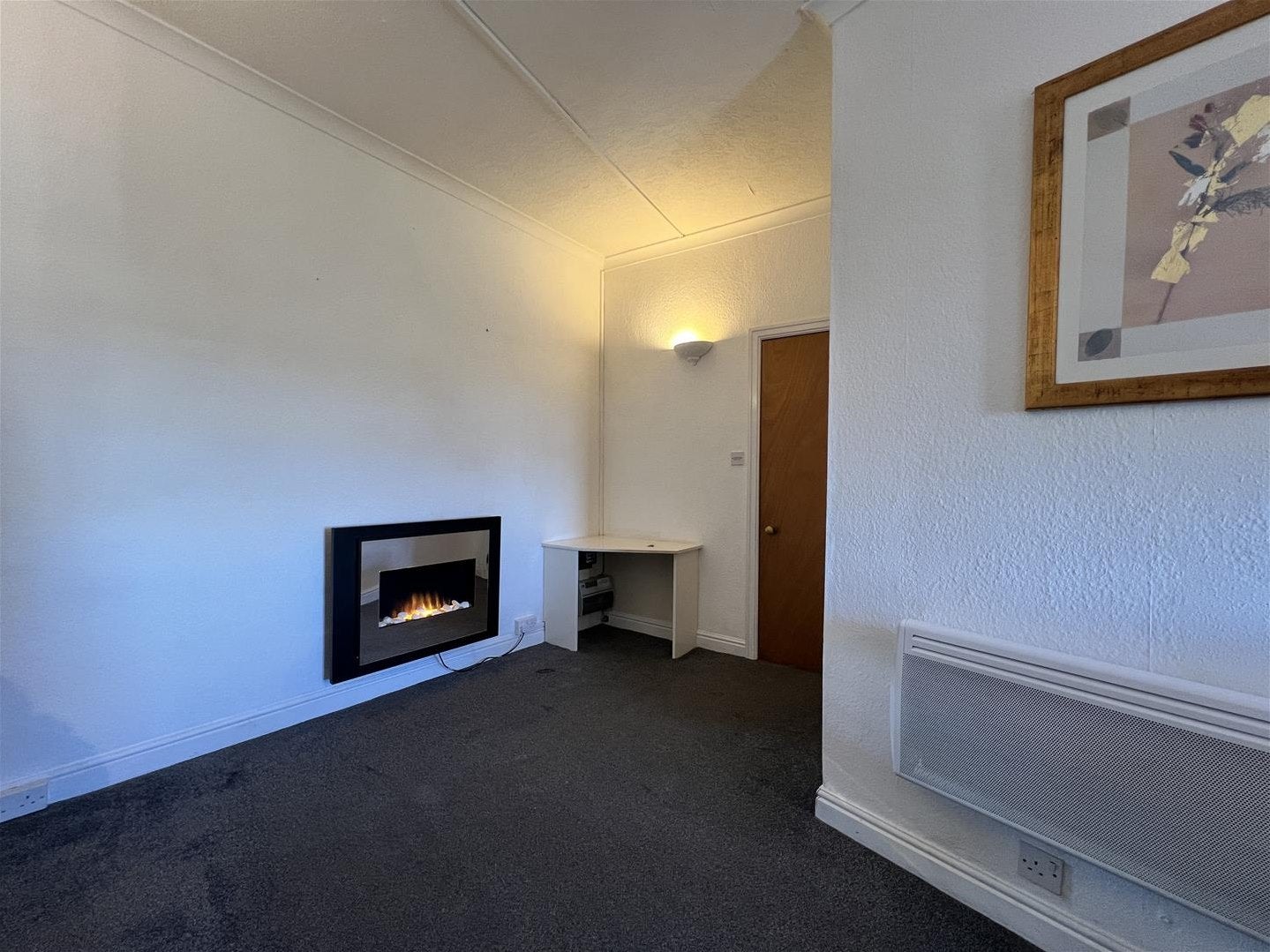 Flat Grosvenor Crescent in Scarborough