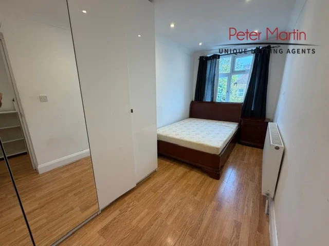 Flat Portsdown Mews in Greater London