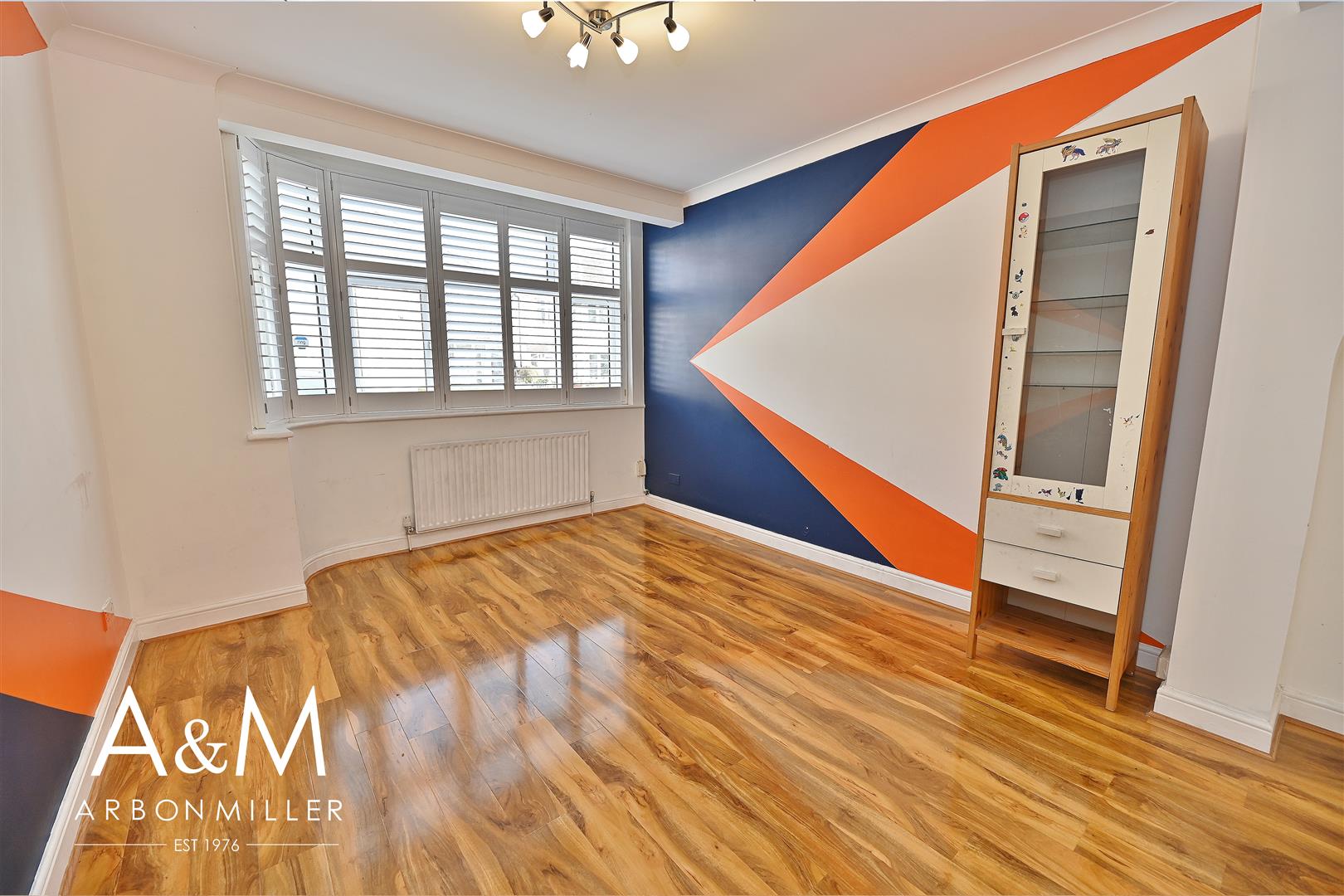 Flat Ascot Close in Greater London