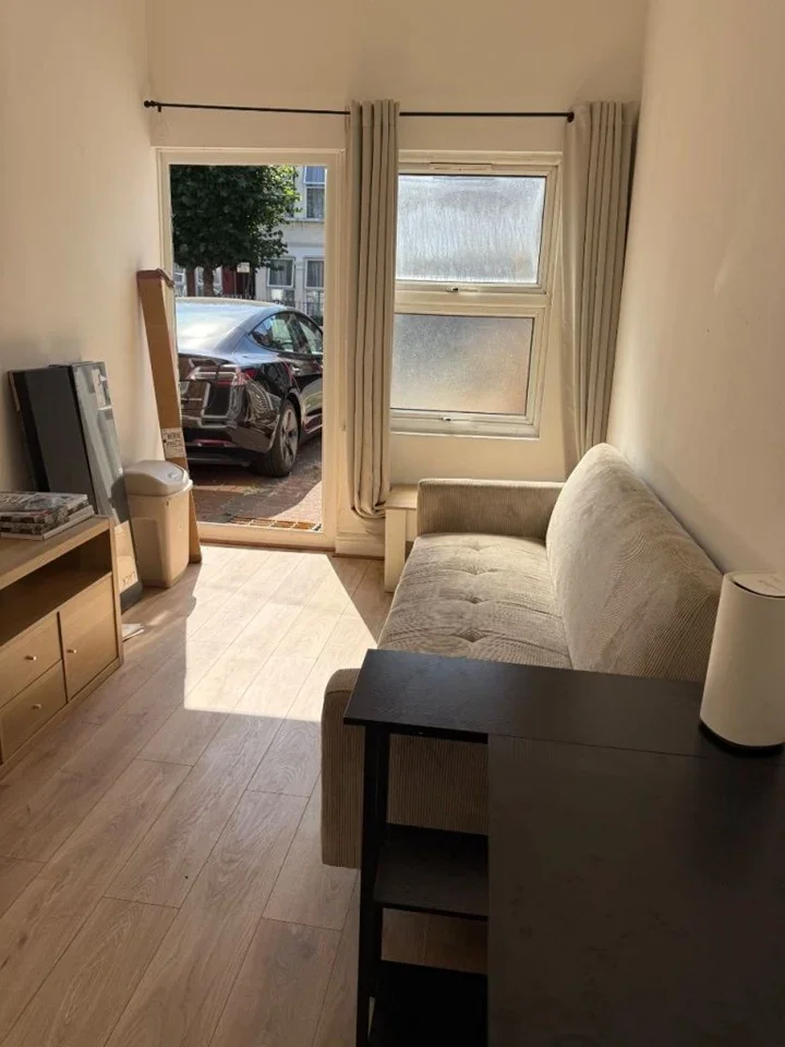 Flat Sheringham Avenue in Greater London