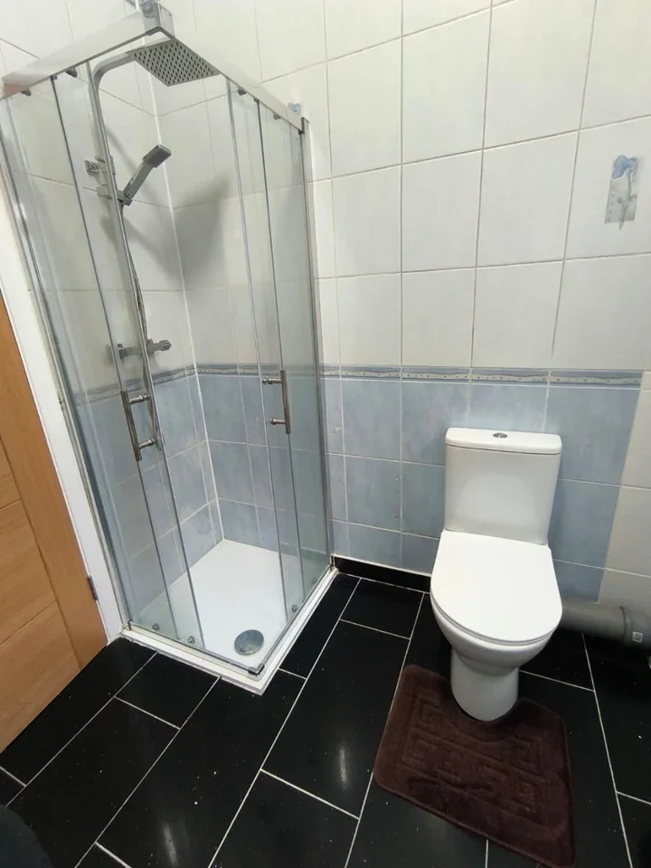 Room Wellspring Close in Greater London