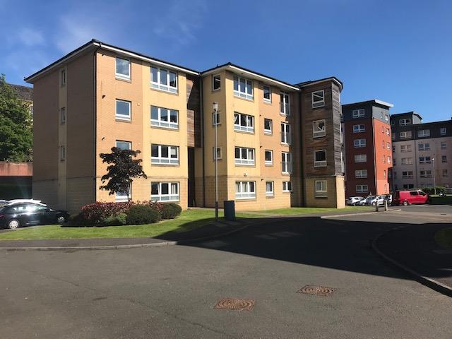 Flat Whitehill Court in Glasgow