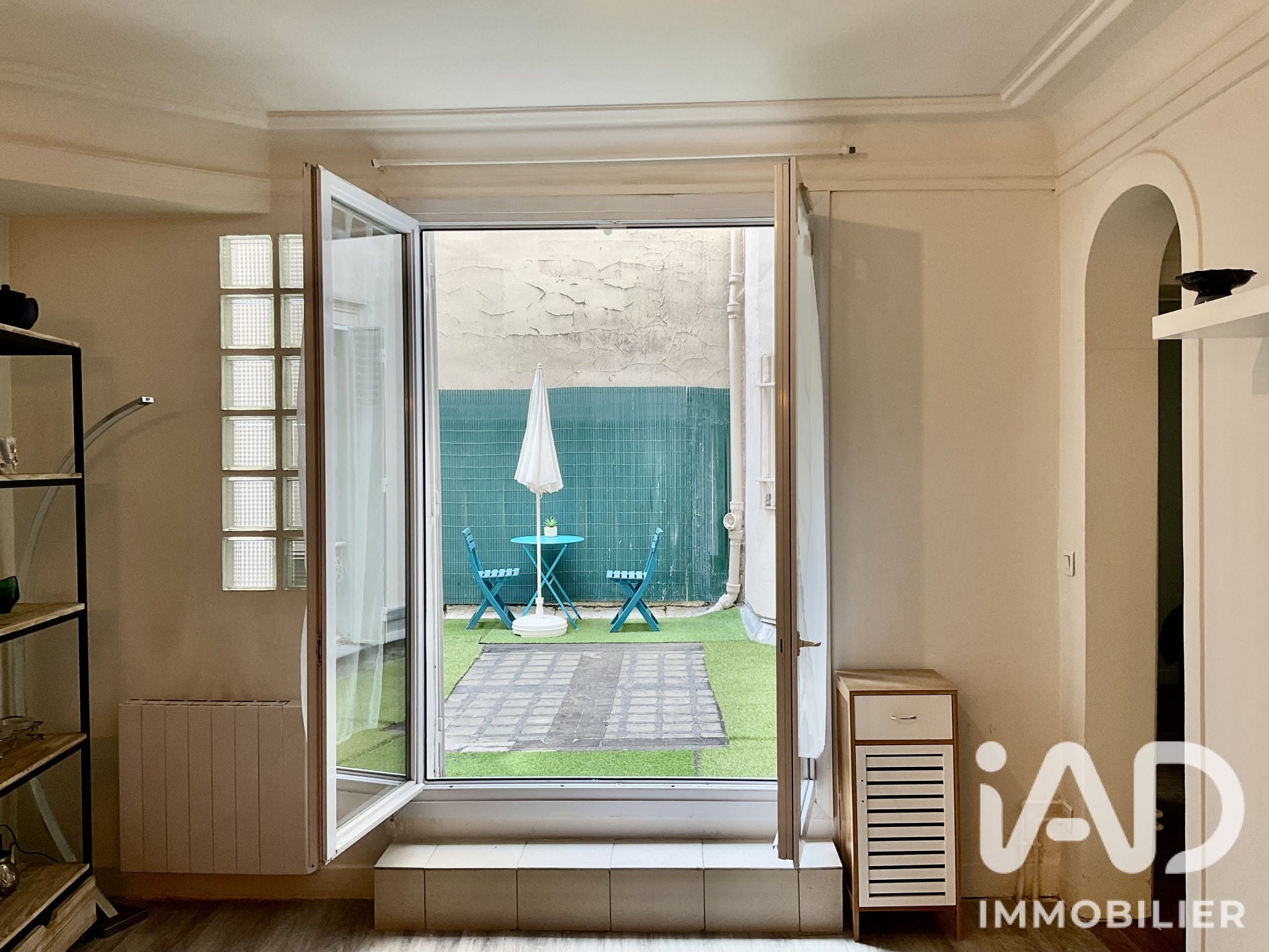 Appartement Rue Louis Blanc à Paris